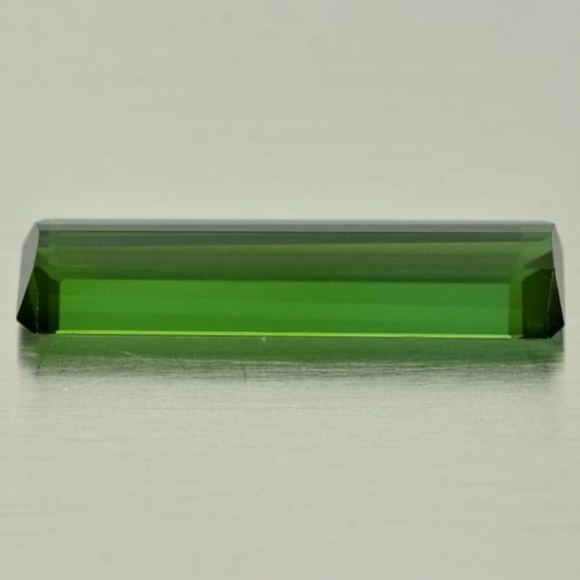 Natural Green Tourmaline 1.71 Ct. VVS Octagon Shape 15 x 4 Mm Gemstone Unheated - Picture 3 of 3